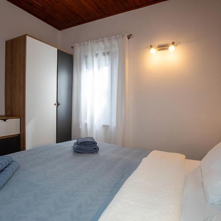 Apartmani Nena I Branko Premantura Exterior photo